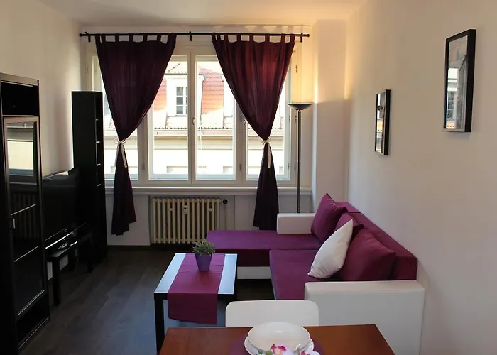Go Native Prague Apartment